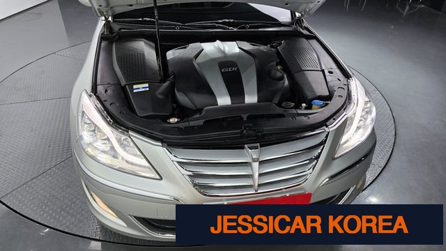 2012 Hyundai Genesis - Thumbnail 13