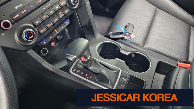 2020 Kia Sportage the bold - Thumbnail 4