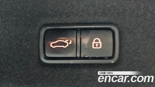 2018 Genesis EQ900 - Thumbnail 4