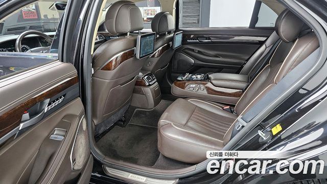 2018 Genesis EQ900 - Thumbnail 7