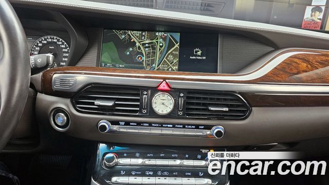 2018 Genesis EQ900 - Thumbnail 15