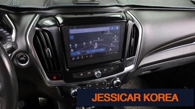 2021 Chevrolet Traverse - Thumbnail 3