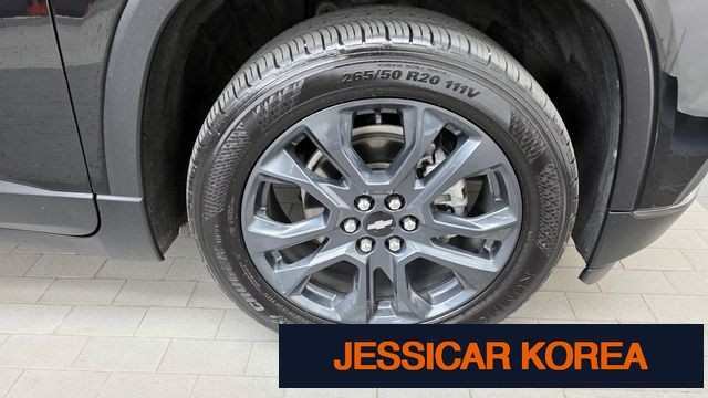 2021 Chevrolet Traverse - Thumbnail 18