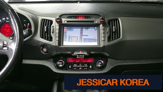 2013 Kia Sportage R - Thumbnail 11