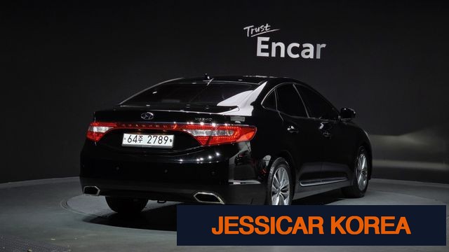 2017 Hyundai Grandeur HG - Thumbnail 12