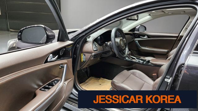 2018 Kia Stinger - Thumbnail 8