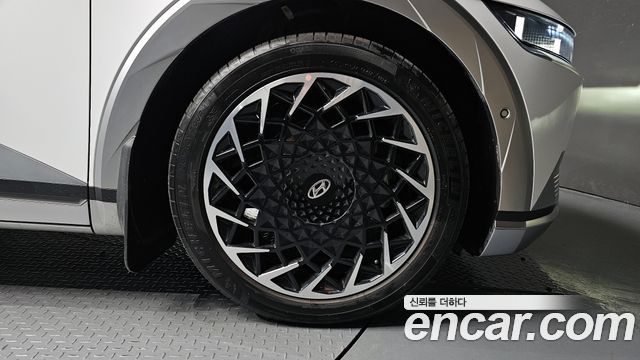 2023 Hyundai 아이오닉5 - Thumbnail 3