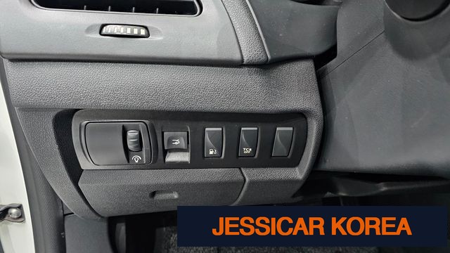 2016 Renault Korea SM3 Neo - Thumbnail 5