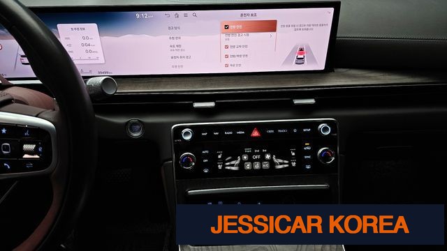 2024 Genesis GV80 - Thumbnail 4