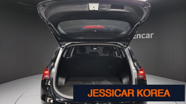 2021 Hyundai The New Santa Fe - Thumbnail 9