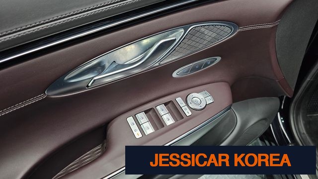 2021 Genesis GV70 - Thumbnail 11