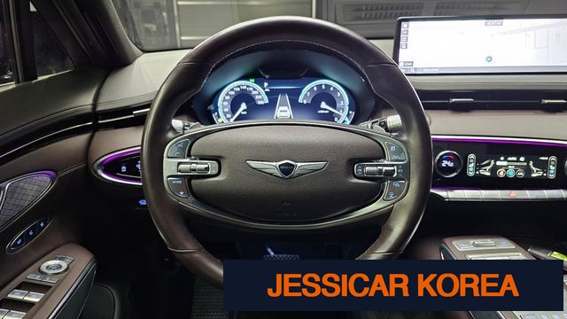 2021 Genesis GV70 - Thumbnail 19