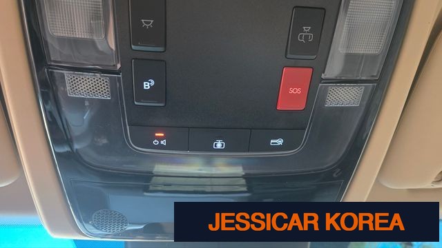 2025 Hyundai Staria - Thumbnail 4