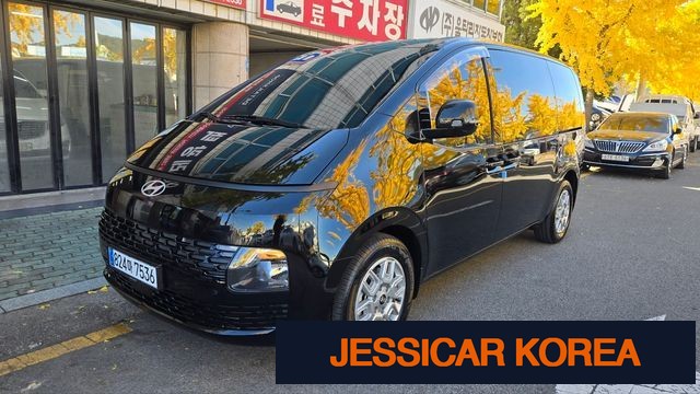 2025 Hyundai Staria - Thumbnail 8
