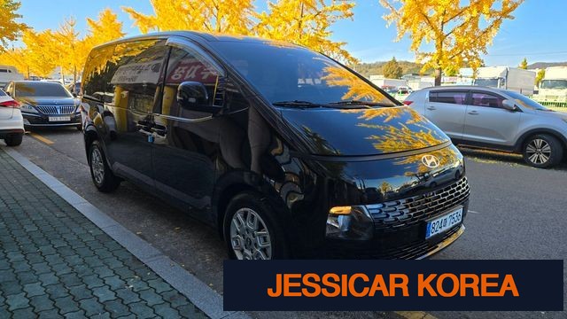 2025 Hyundai Staria - Thumbnail 9