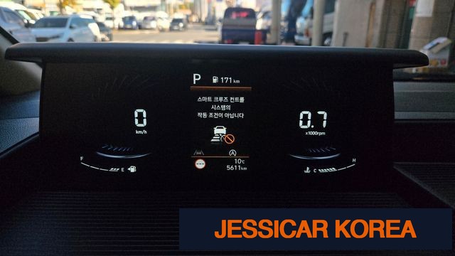 2025 Hyundai Staria - Thumbnail 18