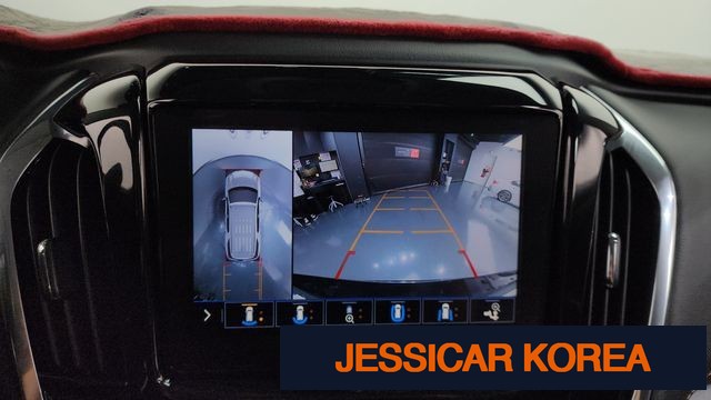 2021 Chevrolet Traverse - Thumbnail 5