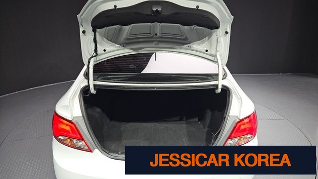2016 Hyundai Accent (new model) - Thumbnail 13