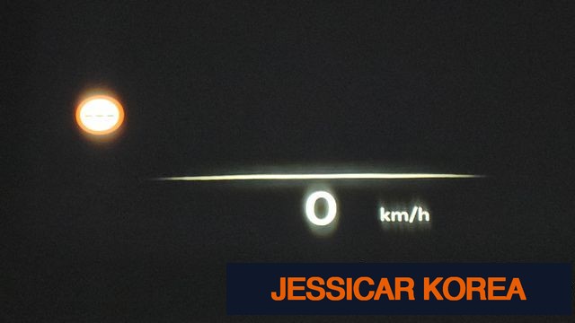 2025 Genesis GV70 - Thumbnail 9