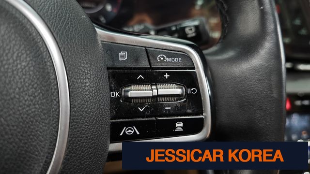 2021 Kia Carnival 4th Gen - Thumbnail 4
