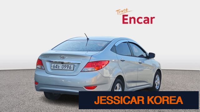 2013 Hyundai Accent (new model) - Thumbnail 16