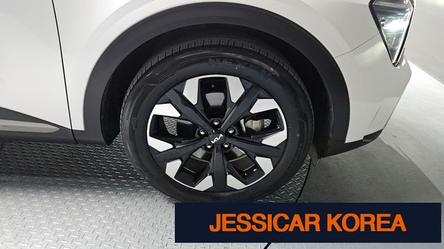 2022 Kia Sportage 5th Gen - Thumbnail 12