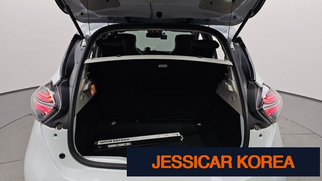 2021 Renault Korea Joe - Thumbnail 10