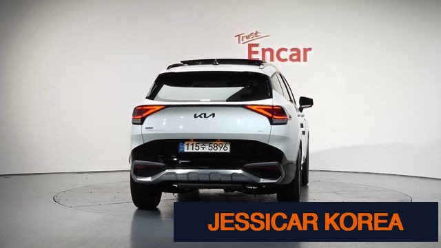2022 Kia Sportage 5th generation hybrid - Thumbnail 3
