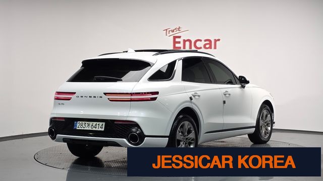 2022 Genesis GV70 - Thumbnail 13