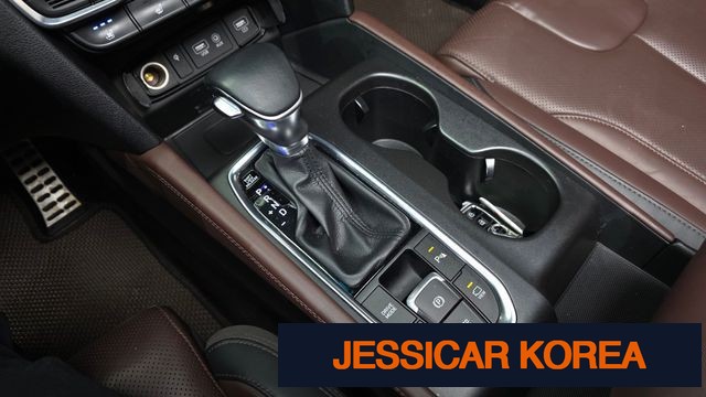 2019 Hyundai Santa Fe TM - Thumbnail 17