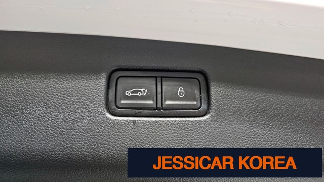 2023 Genesis GV70 - Thumbnail 3