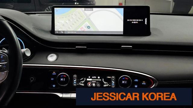2023 Genesis GV70 - Thumbnail 4