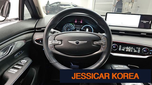 2023 Genesis GV70 - Thumbnail 8