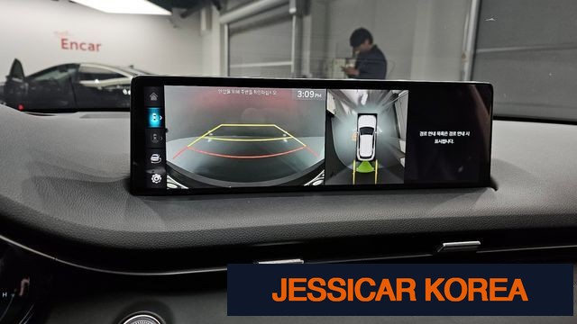 2023 Genesis GV70 - Thumbnail 14