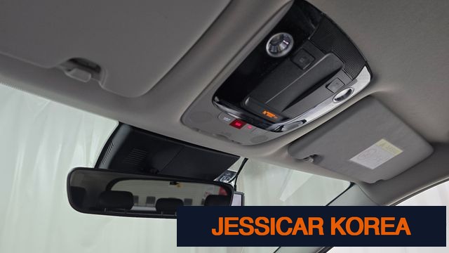 2023 Kia Sportage 5th generation hybrid - Thumbnail 2