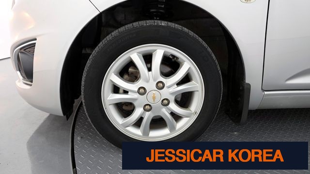 2014 Chevrolet Spark - Thumbnail 3