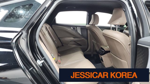 2022 Kia K8 Hybrid - Thumbnail 4