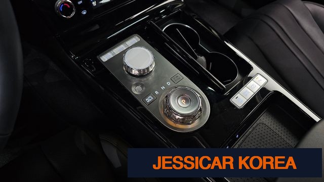 2025 Genesis G80 (RG3) - Thumbnail 9