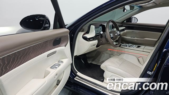 2022 Genesis G90 (RS4) - Thumbnail 4