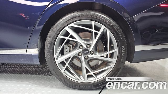 2022 Genesis G90 (RS4) - Thumbnail 16