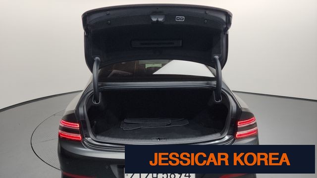 2022 Genesis G80 (RG3) - Thumbnail 3