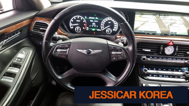 2016 Genesis EQ900 - Thumbnail 10