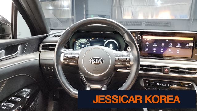 2021 Kia K5 3rd Gen - Thumbnail 3