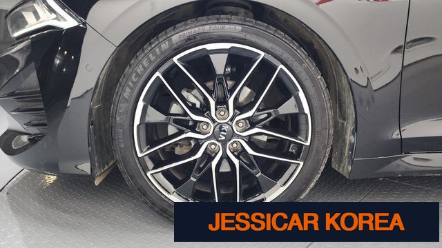 2021 Kia K5 3rd Gen - Thumbnail 4