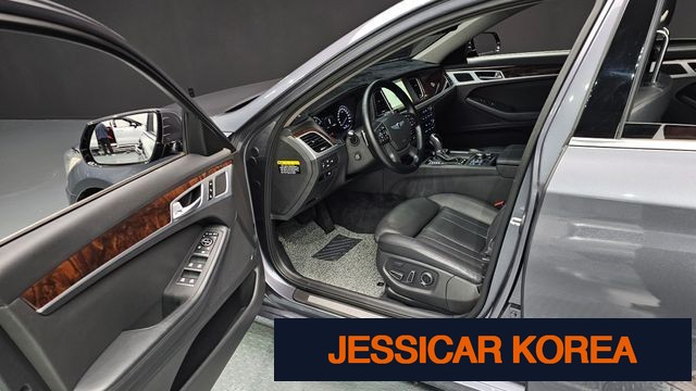 2014 Hyundai Genesis DH - Thumbnail 10