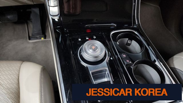 2021 Kia Carnival 4th Gen - Thumbnail 11