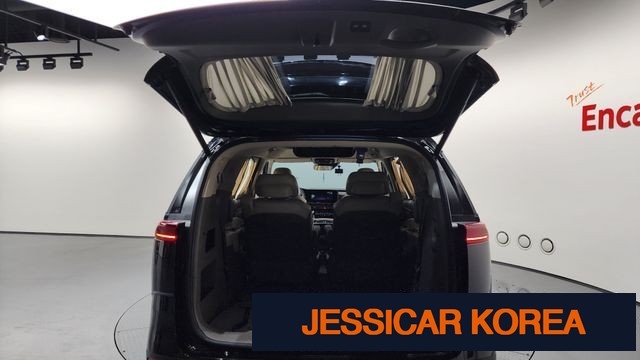 2021 Kia Carnival 4th Gen - Thumbnail 15