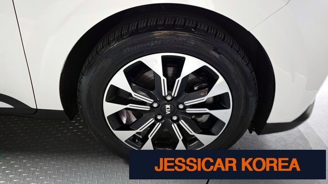 2021 Kia Carnival 4th Gen - Thumbnail 14