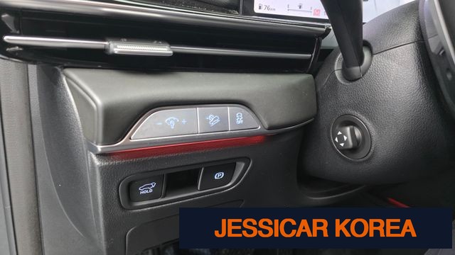 2024 Genesis GV80 - Thumbnail 13