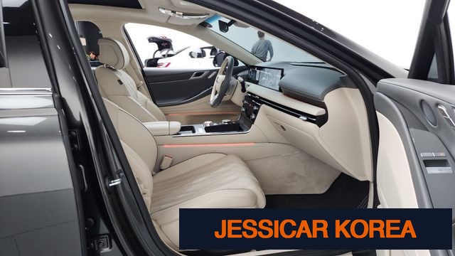 2025 Genesis G80 (RG3) - Thumbnail 8